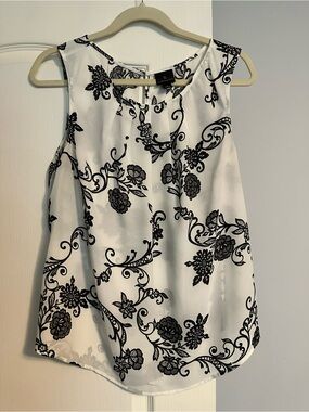 Worthington Black & White Floral Sleeveless Camisole